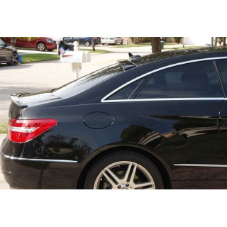 BECQUET DE COFFRE TYPE AMG MERCEDES C207