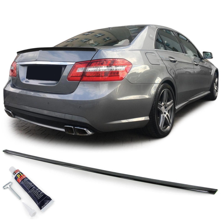 BECQUET DE COFFRE TYPE AMG MERCEDES W212 09+