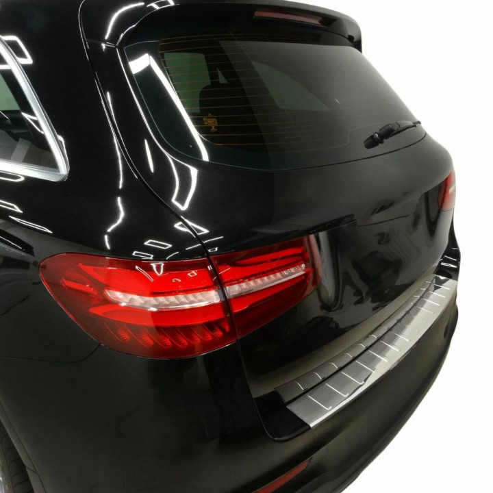 seuil-protection-coffre-interieur-mercedes GLC