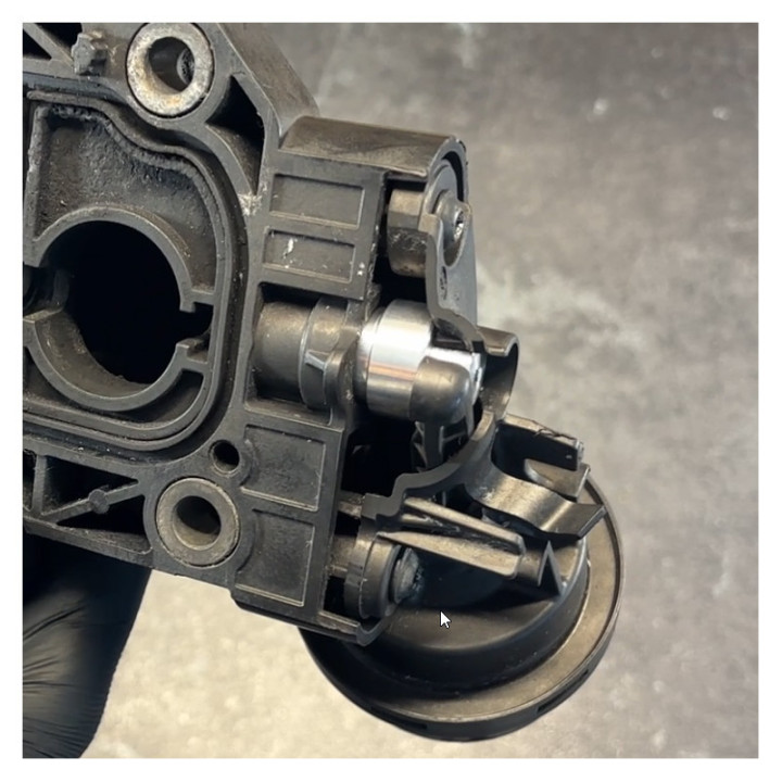 BOUCHON COLLECTEUR ADMISSION VW T6 2.0 TDI | 04L129709E 04L129709B