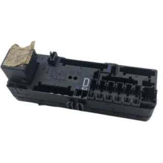 Boîte Fusibles Mercedes W202 W210 A0005400372 Occasion