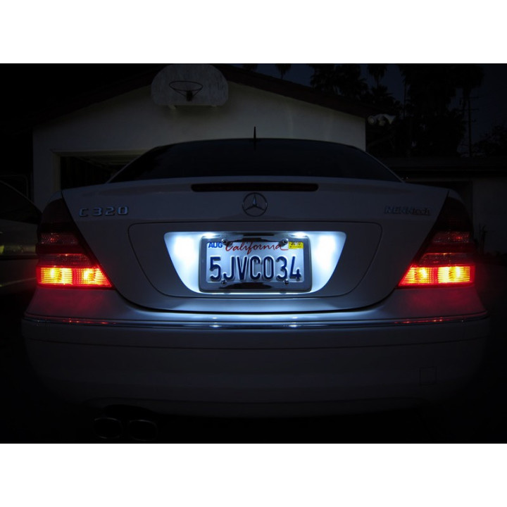 ECLAIRAGE PLAQUE LED MERCEDES W203 W211 SLK R171